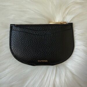 Cuyana Black Pebbled Leather Zip Cardholder